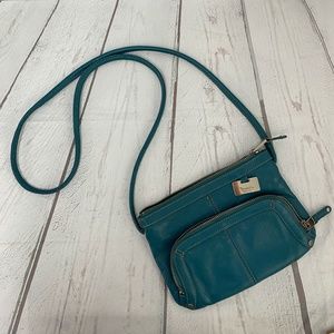 Last price drop ... Tignanello Cross Body ... Turquoise Leather .. Zipper